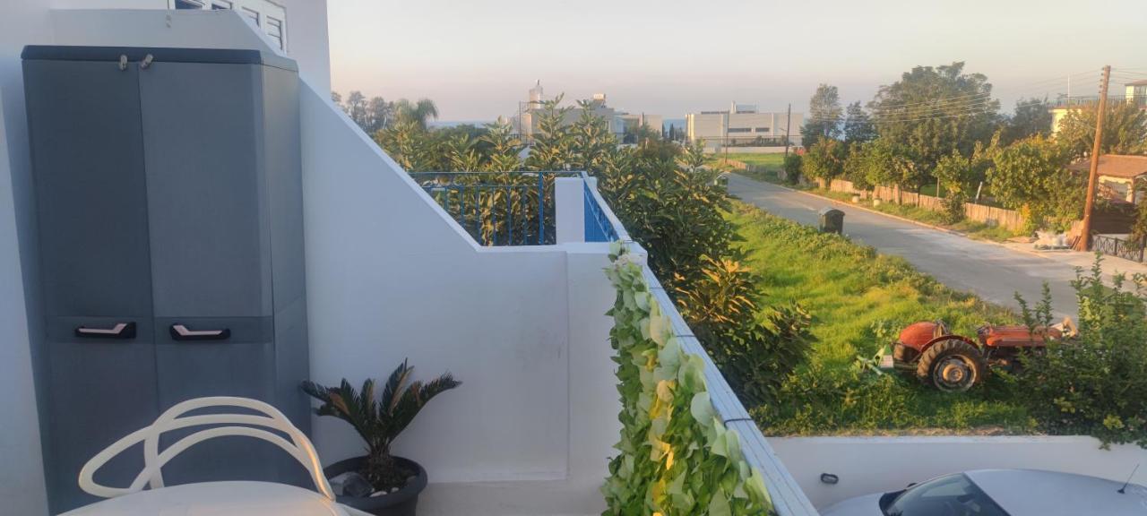 Thalassa Seaside Boutique Beach Apartment Polis エクステリア 写真