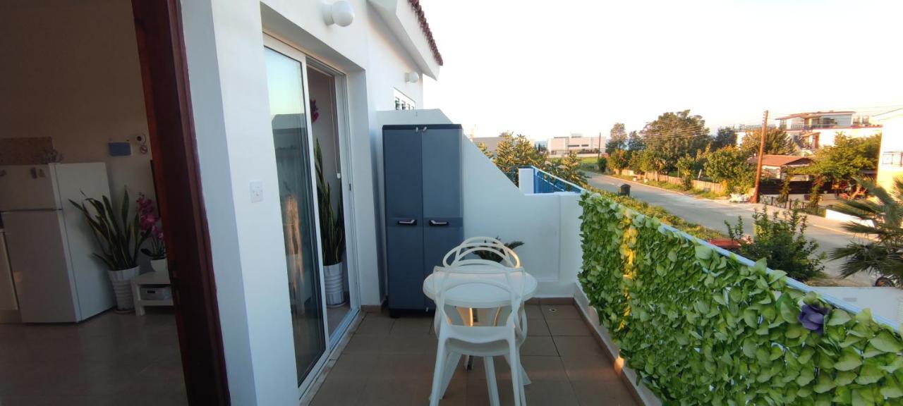 Thalassa Seaside Boutique Beach Apartment Polis エクステリア 写真